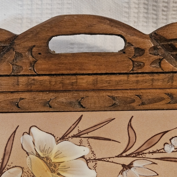 Wood Ceramic Tile Bowl Square Carved Fruit Centerpiece w/ Handles Circa 80's - Picture 5 of 11